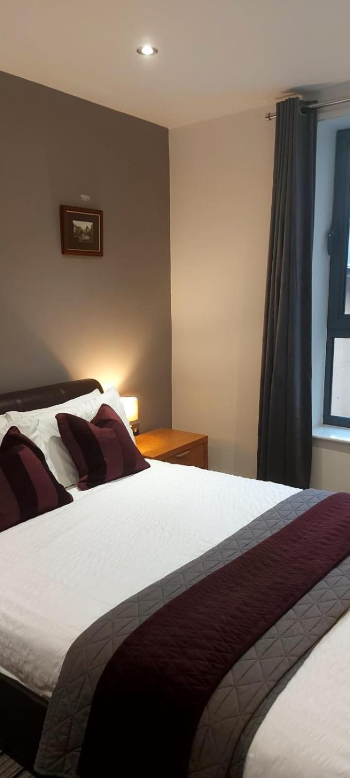 City Apartment In Great Location With A Balcony & Parking Possible - West One Sheffield Eksteriør bilde