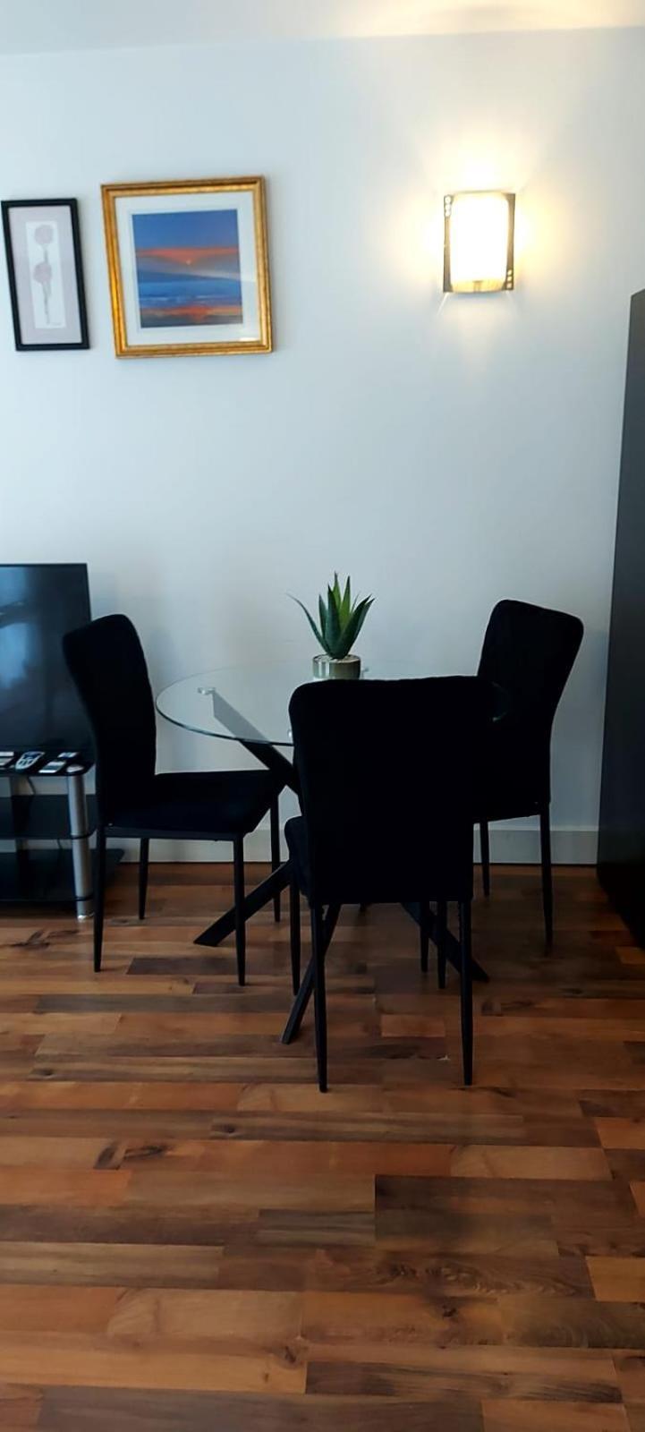 City Apartment In Great Location With A Balcony & Parking Possible - West One Sheffield Eksteriør bilde